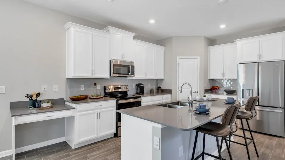 Cozinha do modelo Delray no Wellness Ridge Clermont FL, casa Lennar em Orlando para brasileiros