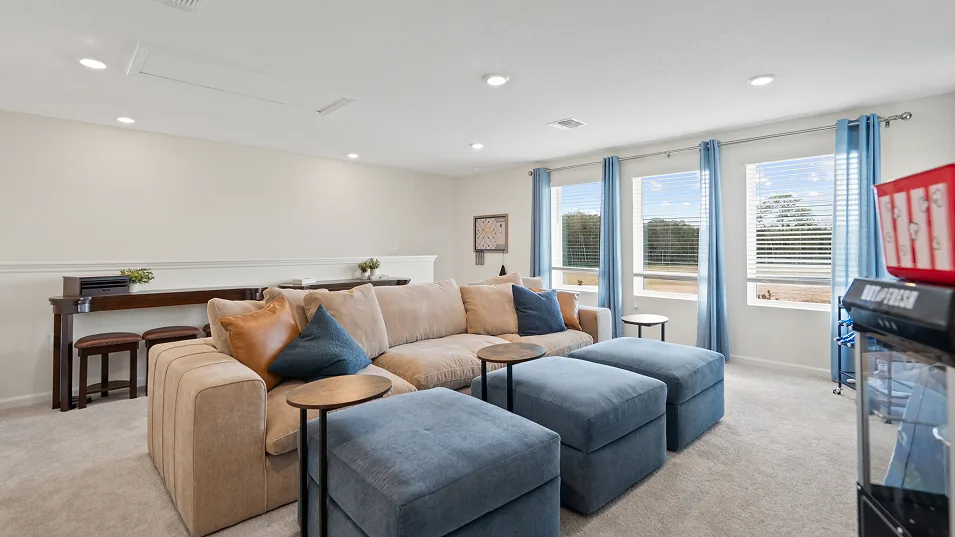 Ambiente do modelo Jagger no Wellness Ridge Clermont FL, casa Lennar em Orlando para brasileiros