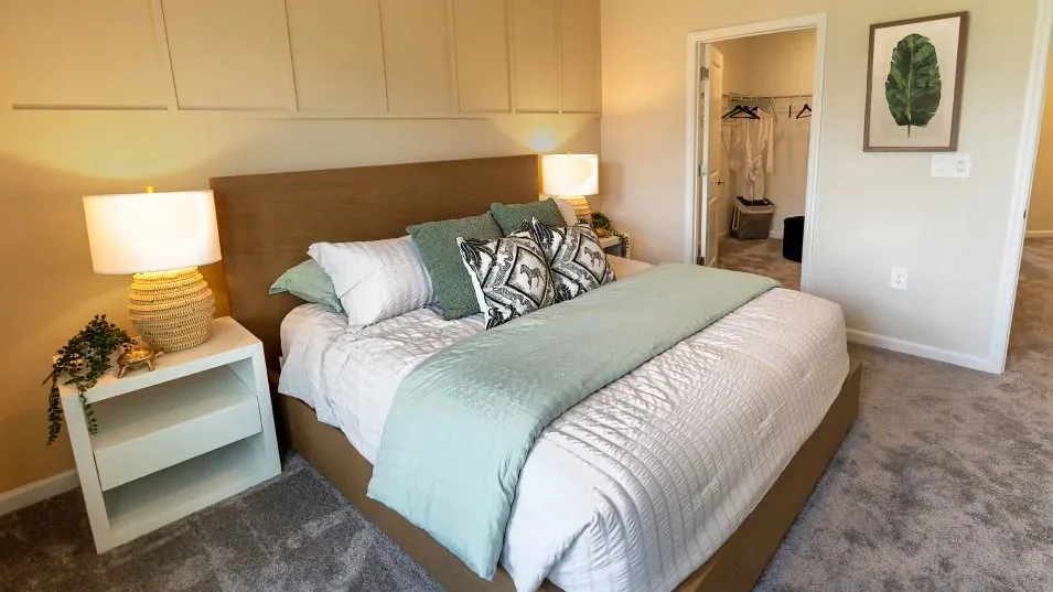 Suíte master do modelo Minori no Wellness Ridge Clermont FL, casa Lennar em Orlando para brasileiros