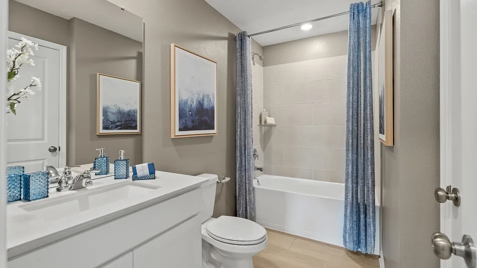 Ambiente do modelo Steely no Wellness Ridge Clermont FL, casa Lennar em Orlando para brasileiros