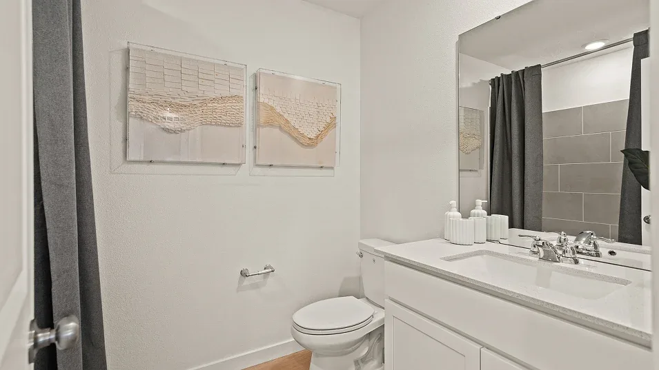Banheiro 3 do modelo Santo no Wellness Ridge Clermont FL, casa Lennar em Orlando para brasileiros