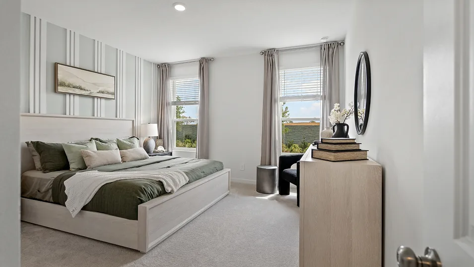 Suíte master do modelo Dylan no Wellness Ridge Clermont FL, casa Lennar em Orlando para brasileiros
