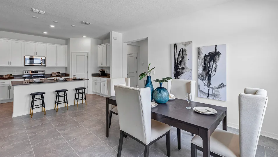 Sala de jantar do modelo Aspen no Wellness Ridge Clermont FL, casa Lennar em Orlando para brasileiros
