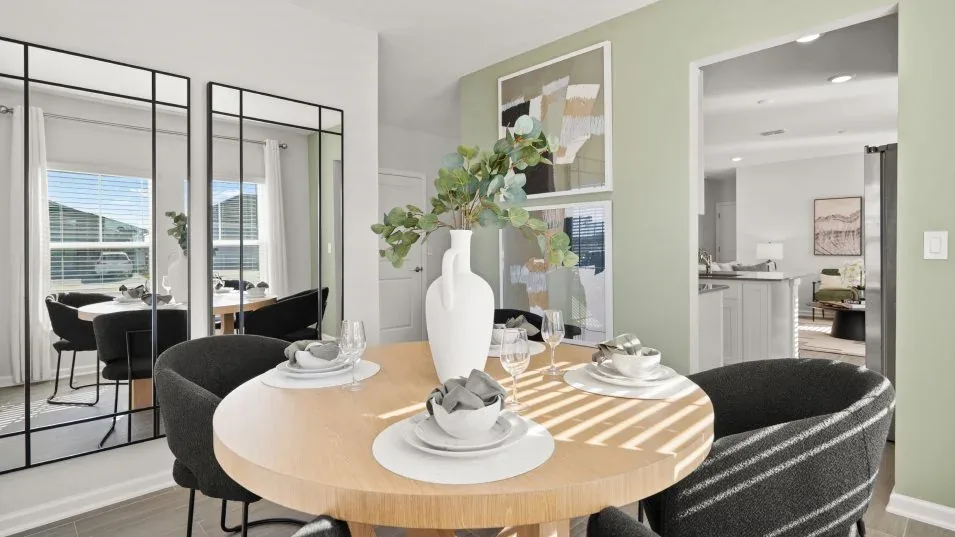 Sala de jantar do modelo Brookside no Wellness Ridge Clermont FL, casa Lennar em Orlando para brasileiros