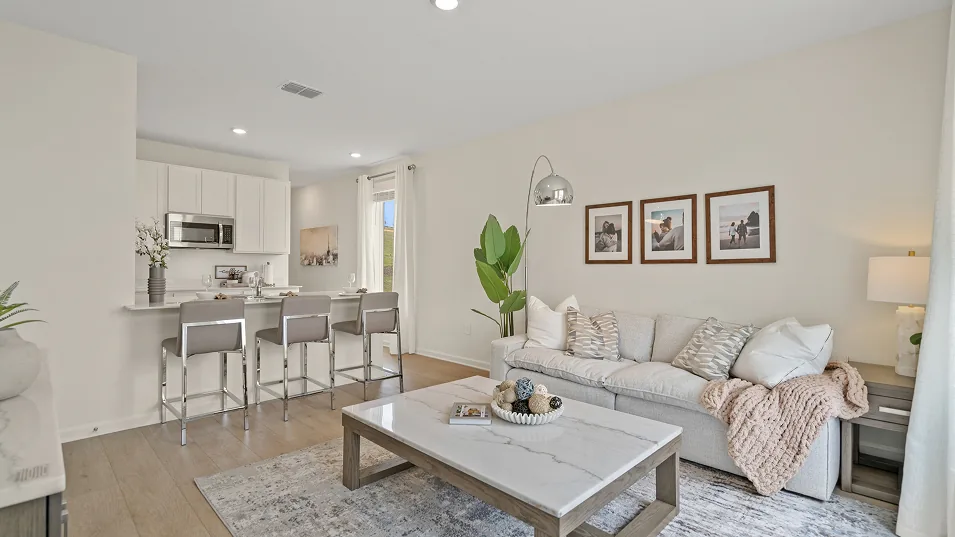Ambiente do modelo Steely no Wellness Ridge Clermont FL, casa Lennar em Orlando para brasileiros