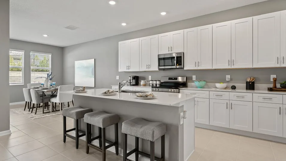 Cozinha do modelo Estero no Wellness Ridge Clermont FL, casa Lennar em Orlando para brasileiros