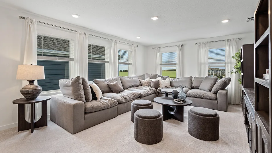 Ambiente do modelo Dylan no Wellness Ridge Clermont FL, casa Lennar em Orlando para brasileiros