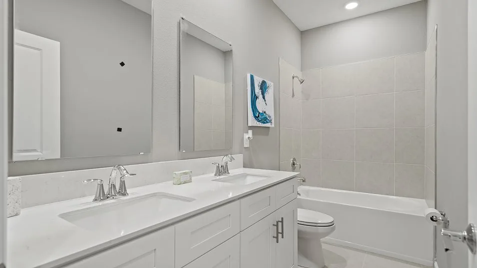 Banheiro 2 do modelo Estero no Wellness Ridge Clermont FL, casa Lennar em Orlando para brasileiros